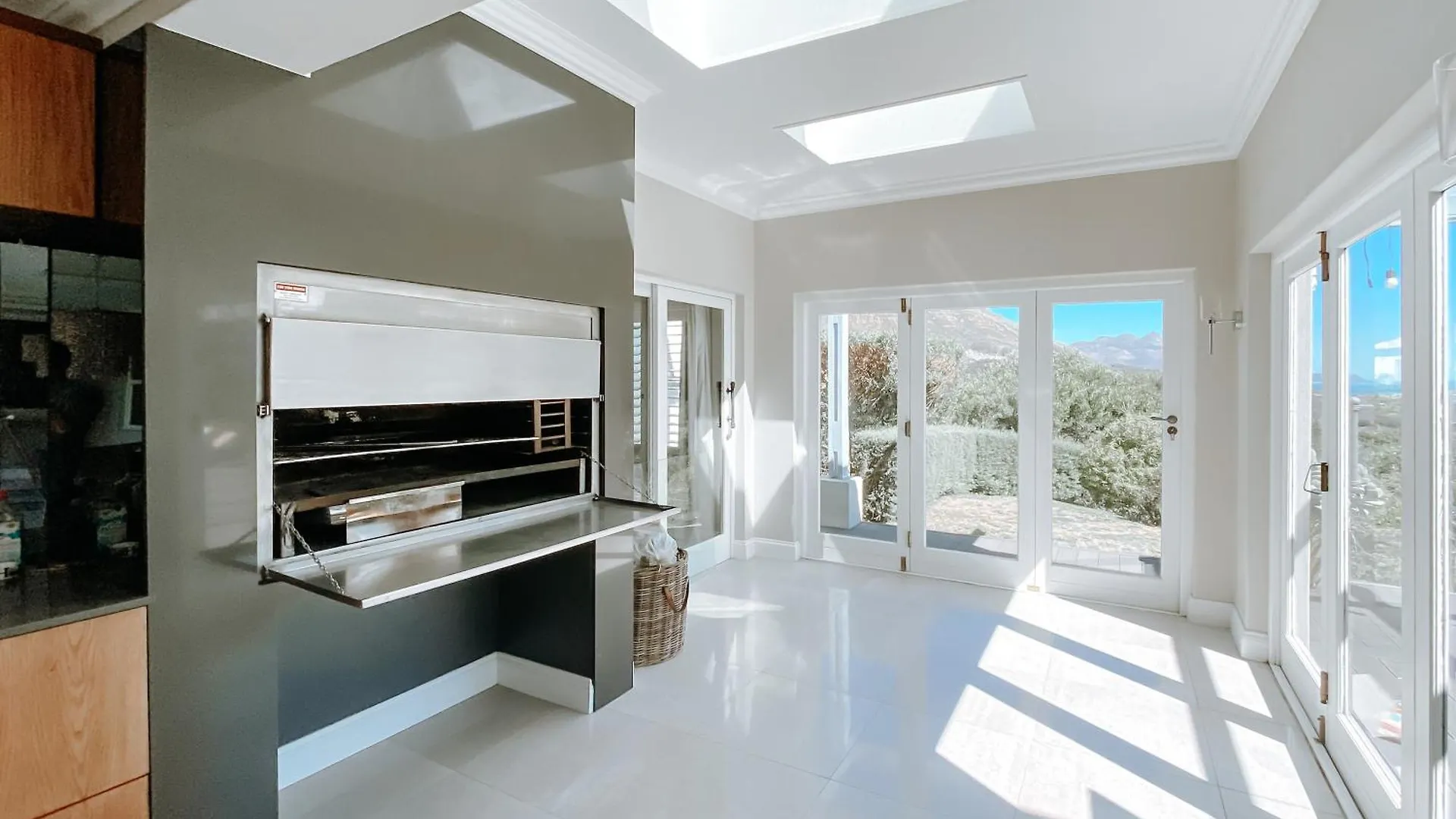 Luxe Family Home With Solar Power In Secure Hout Bay Estate ケープタウン ヴィラ