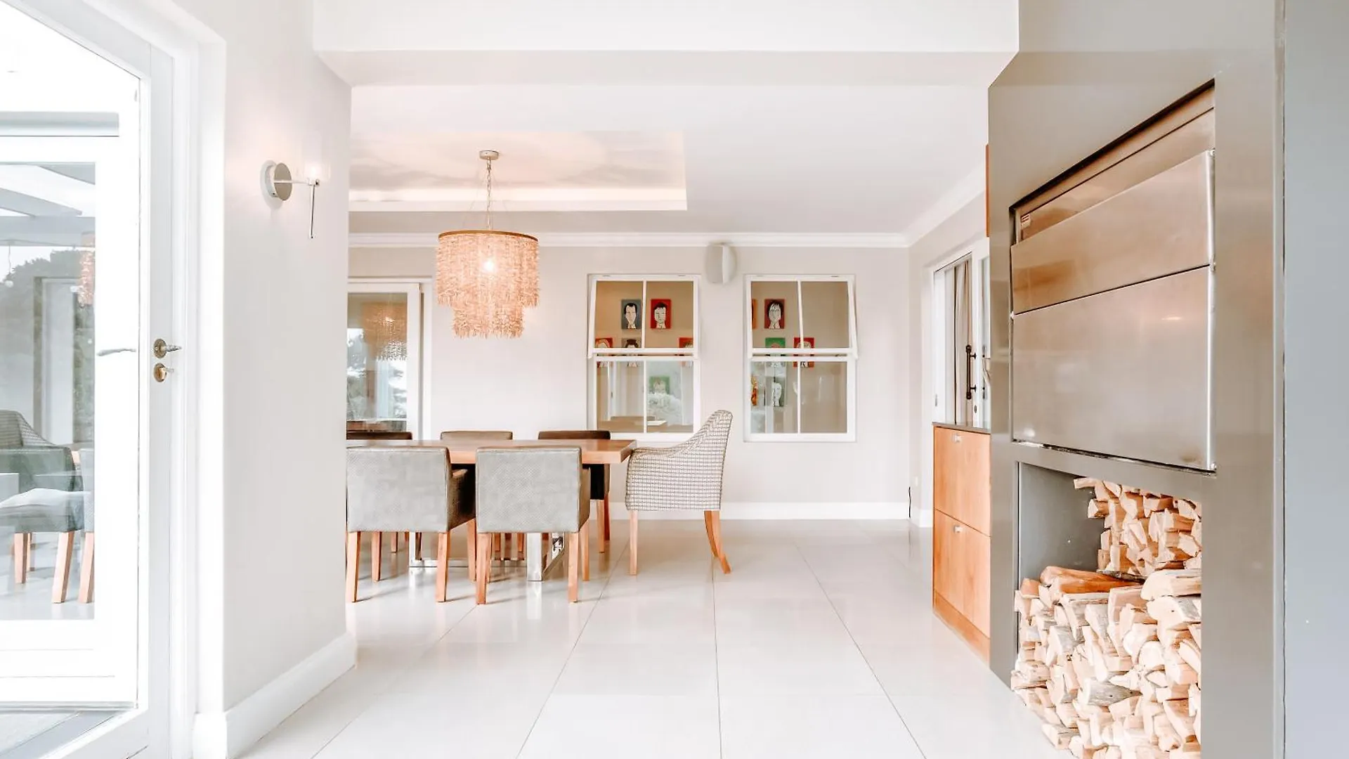 ヴィラ Luxe Family Home With Solar Power In Secure Hout Bay Estate ケープタウン