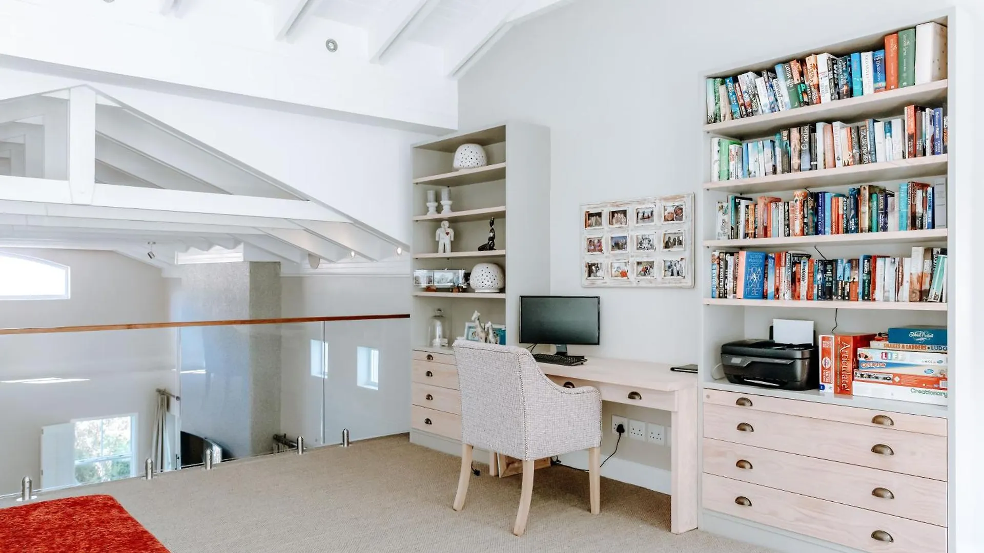 Luxe Family Home With Solar Power In Secure Hout Bay Estate ケープタウン 0*,  南アフリカ