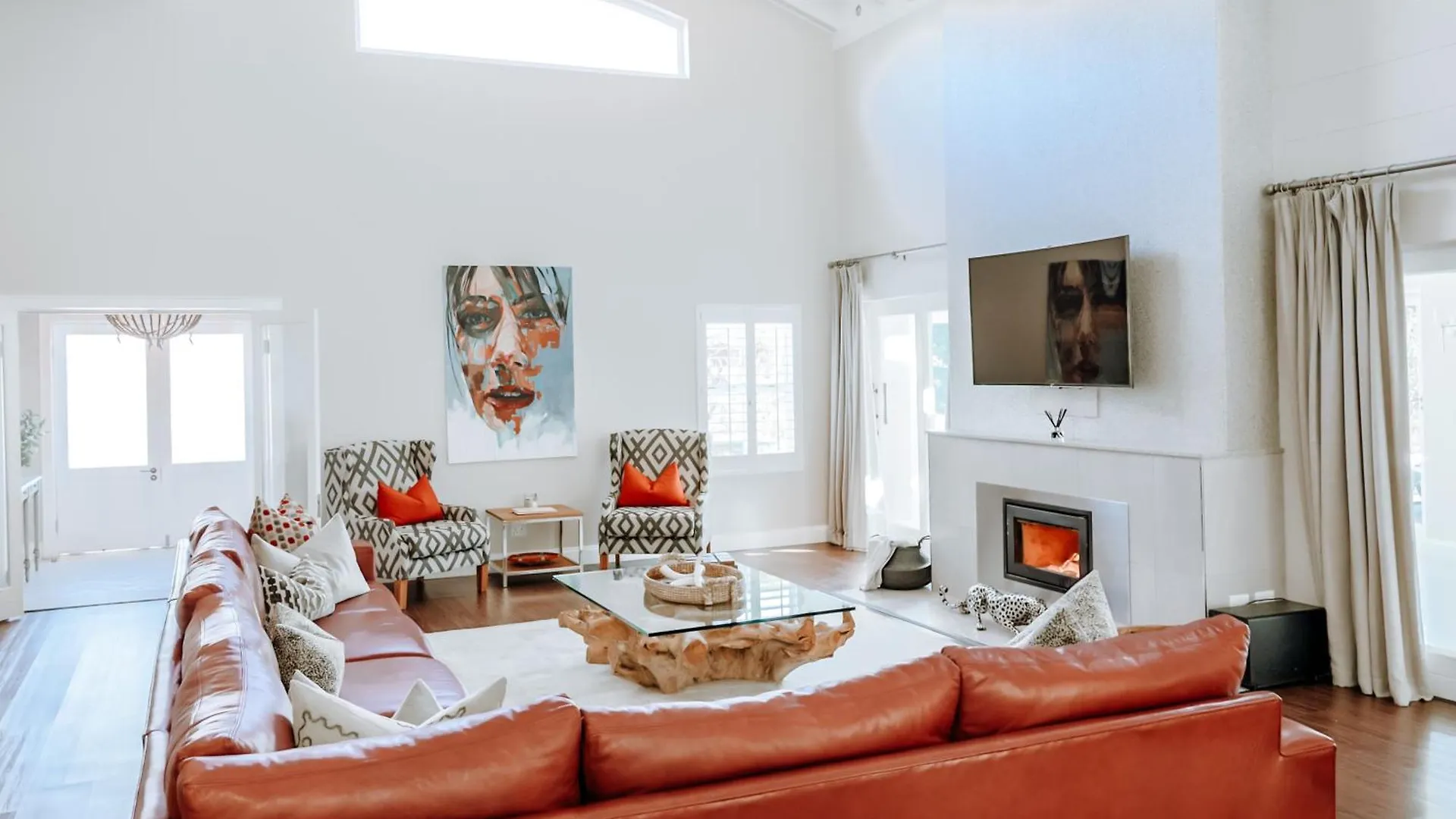 Luxe Family Home With Solar Power In Secure Hout Bay Estate ケープタウン 0*,  南アフリカ